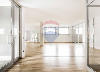 Stanza vuota - Ufficio Via nannetti
 
10, Busto Arsizio - foto 22