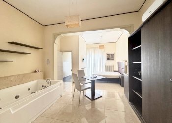 Foto 1 - Terraced Villa Via Rocco Scotellaro
 
14, Lecce - photo 1