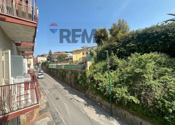 Edificio all\'aperto - Trilocale Via Vecchia San Rocco
 
35, Napoli - foto 10