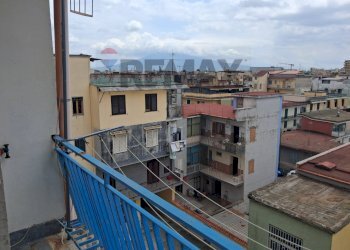 Balcone - Trilocale via Repubblica
 
8, Afragola - foto 1