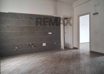 Stanza vuota - Trilocale via Repubblica
 
8, Afragola - foto 3