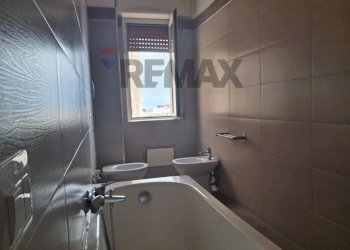 Bagno - Trilocale via Repubblica
 
8, Afragola - foto 10
