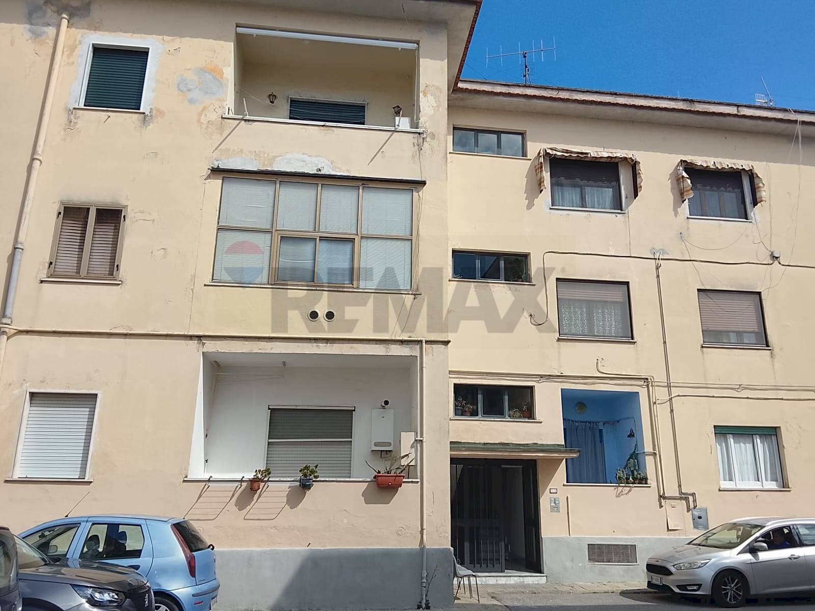 Edificio all\'aperto - Trilocale Sessa Aurunca - foto 1