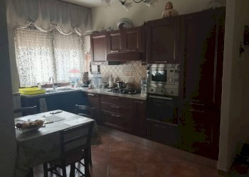 Cucina - Trilocale Sessa Aurunca - foto 3