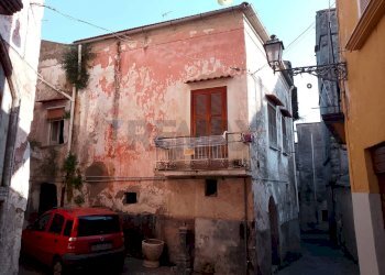 Casa all\'aperto - Casa indipendente via scansati
 
17, Sessa Aurunca - foto 1