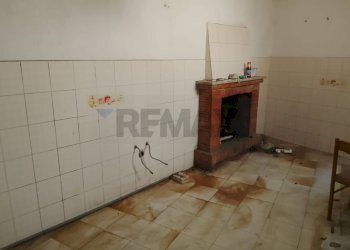 Cucina - Casa semi indipendente Sessa Aurunca - foto 4