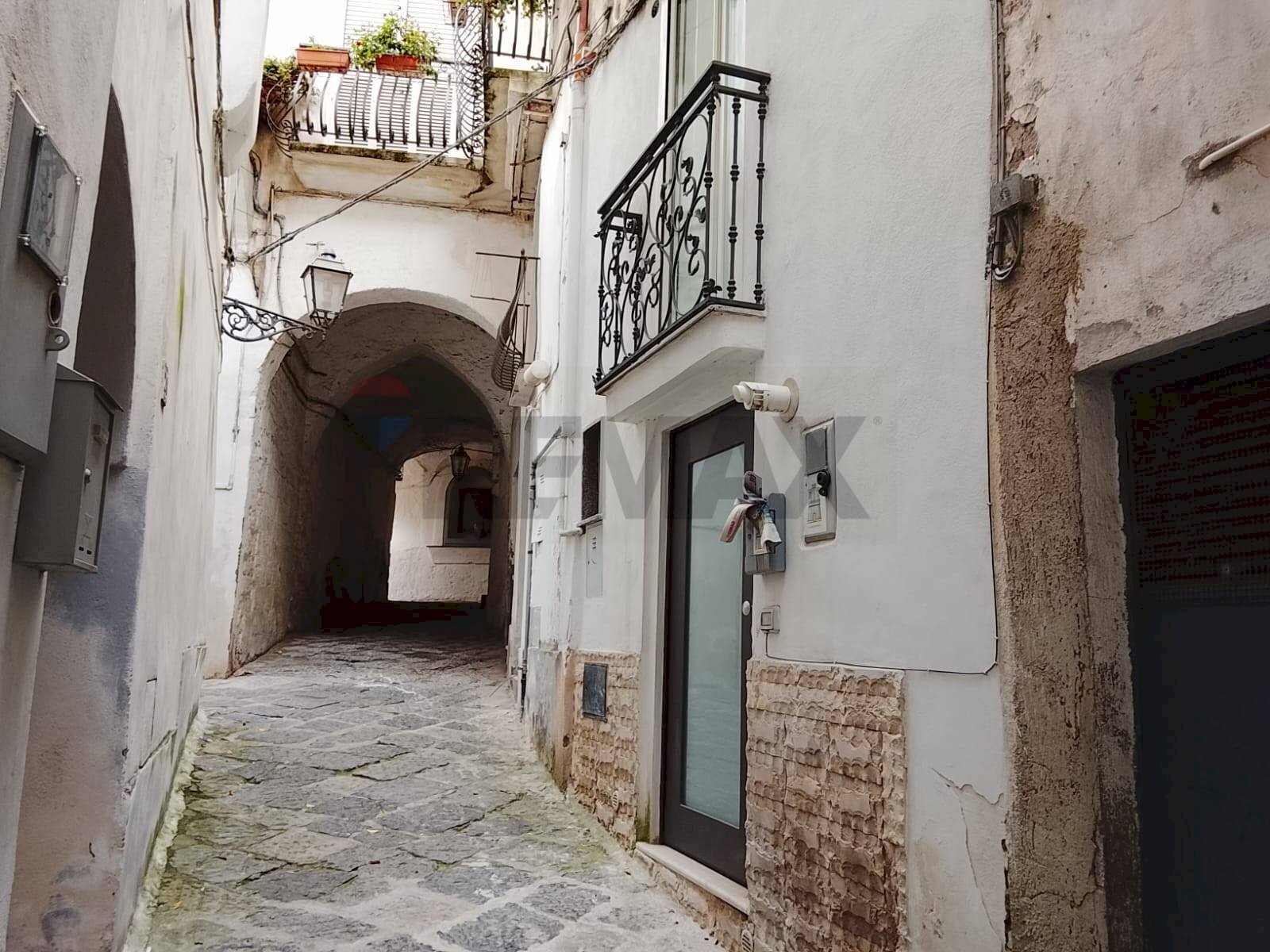 Edificio all\'aperto - Casa indipendente Sessa Aurunca - foto 3