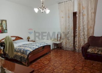 Camera / camera da letto - Casa indipendente Sessa Aurunca - foto 15