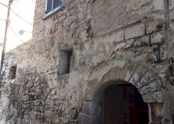 Edificio all\'aperto - Casa indipendente vicolo san giuseppe
 
2, Sessa Aurunca - foto 7