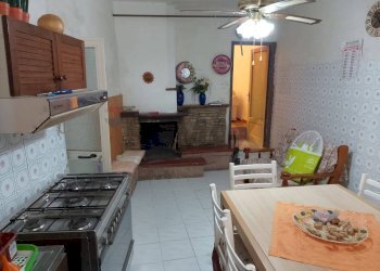 Cucina - Casa indipendente Sessa Aurunca - foto 4