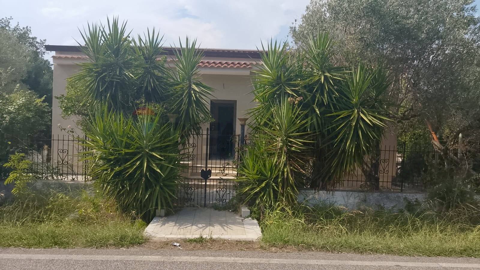 Casa all\'aperto - Casa indipendente via avezzano, Sessa Aurunca - foto 1