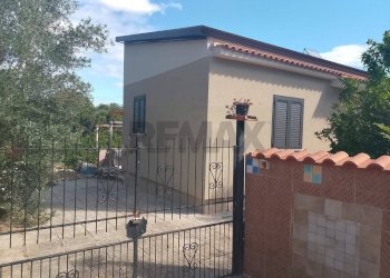 Casa all\'aperto - Casa indipendente via avezzano, Sessa Aurunca - foto 3