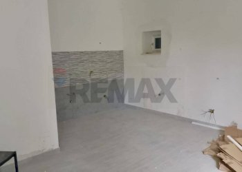 Stanza vuota - Casa indipendente via avezzano, Sessa Aurunca - foto 8