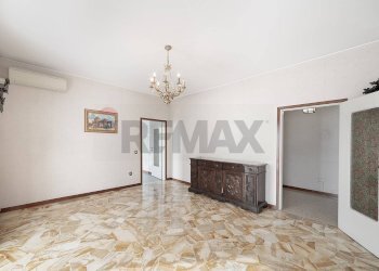 Stanza vuota - Trilocale Via Garibaldi
 
97, Cinisello Balsamo - foto 3