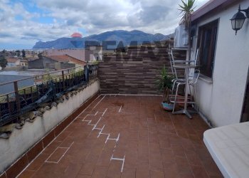 Terrazza - Trilocale Via Nazionale
 
209, Carini - foto 25