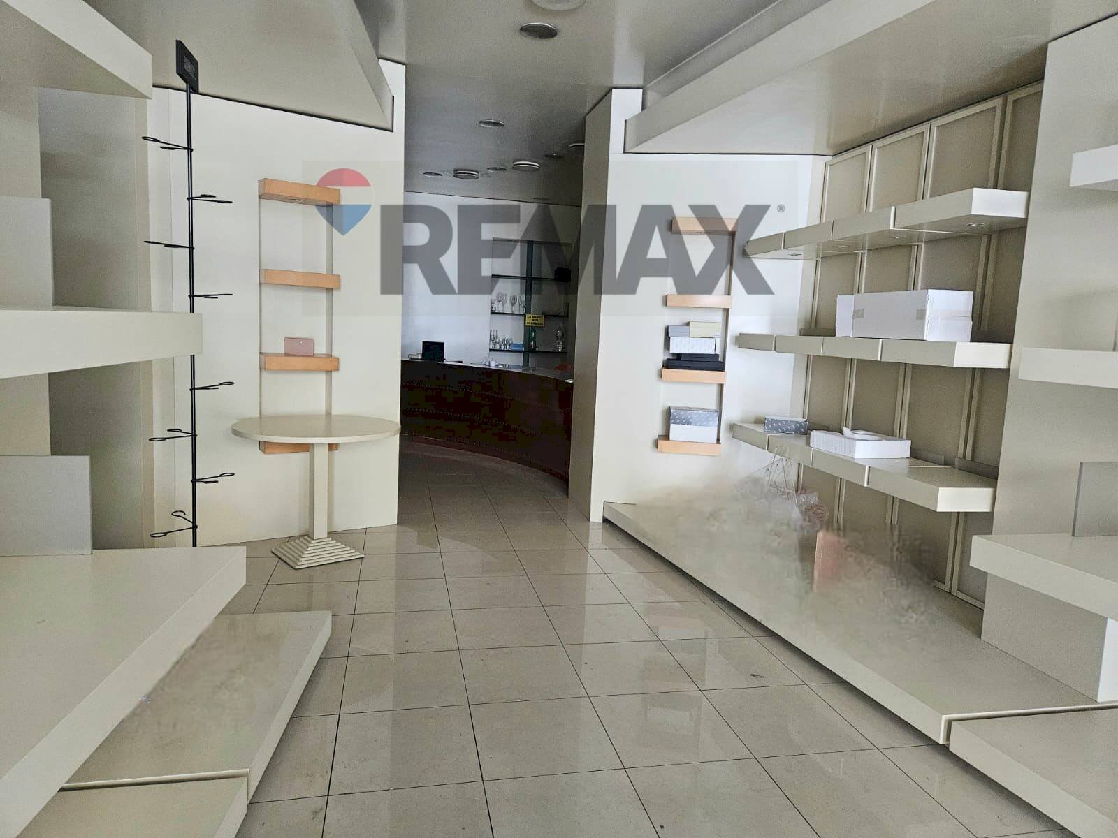 Soggiorno - Locale Commerciale Corso Butera
 
349, Bagheria - foto 1