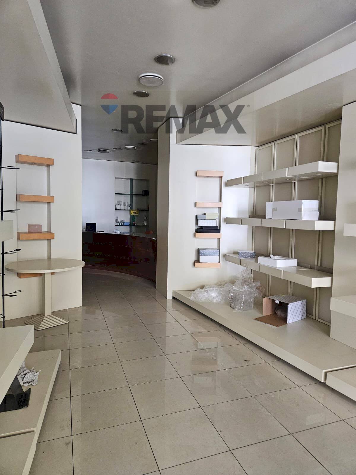 Soggiorno - Locale Commerciale Corso Butera
 
349, Bagheria - foto 3