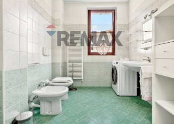 Bagno - Bilocale Via Parini
 
8, Gerenzano - foto 12