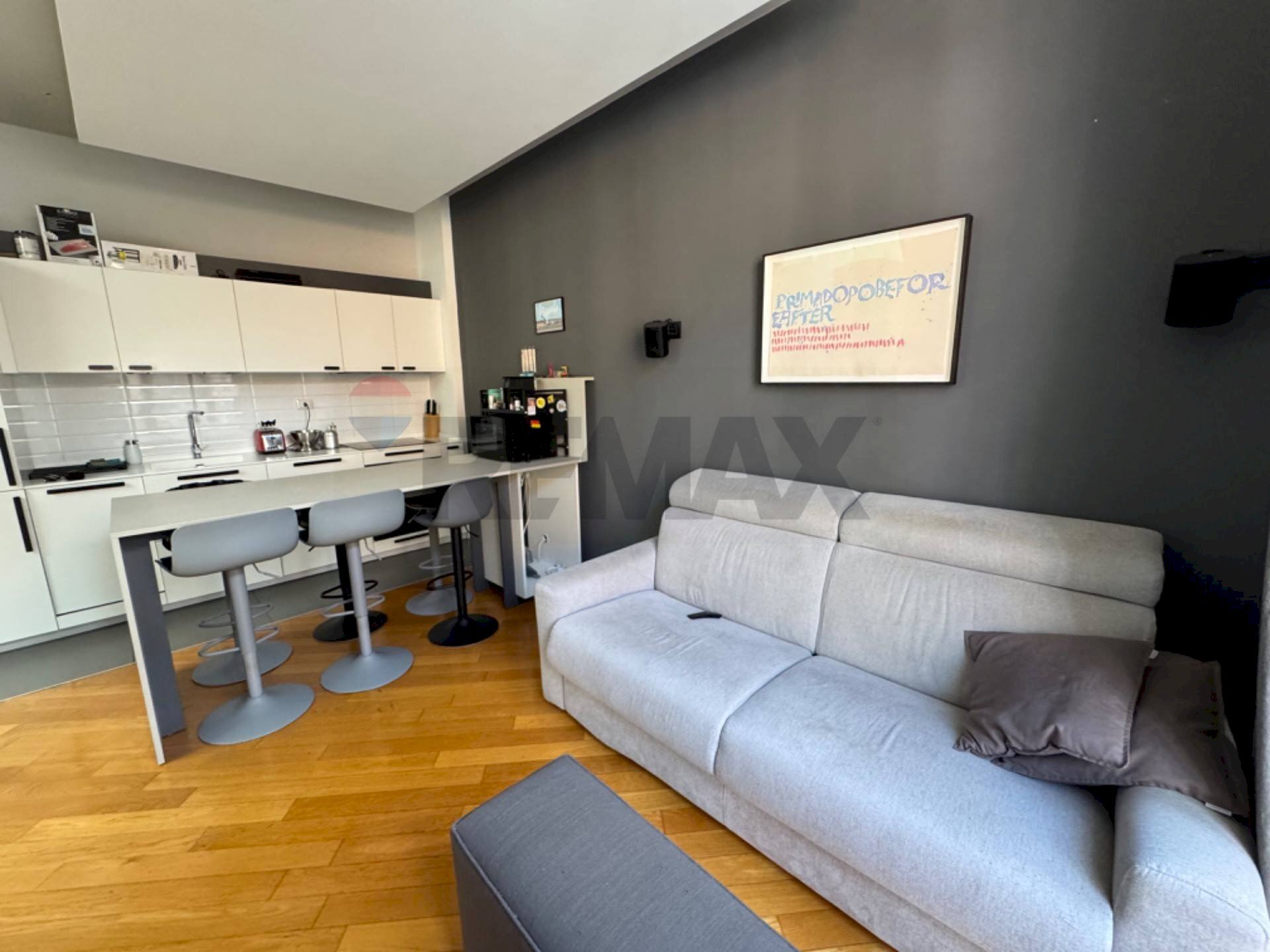 Sala da pranzo - Bilocale VIA CONTE DI CARMAGNOLA
 
49, Roma - foto 1