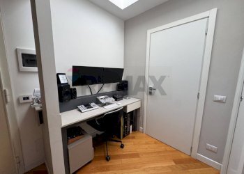 Ufficio - Two-room apartment VIA CONTE DI CARMAGNOLA
 
49, Roma - photo 9