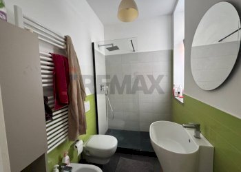 Bagno - Two-room apartment VIA CONTE DI CARMAGNOLA
 
49, Roma - photo 14