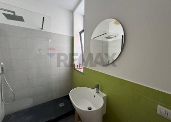 Bagno - Two-room apartment VIA CONTE DI CARMAGNOLA
 
49, Roma - photo 15