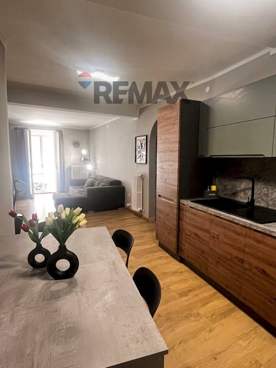 Sala da pranzo - Quadrilocale via Sant'Antonio Abate
 
45, Campobasso - foto 3