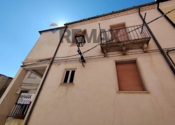 Edificio all\'aperto - Semi-detached house Via Umberto I
 
125-129, Torella del Sannio - photo 7