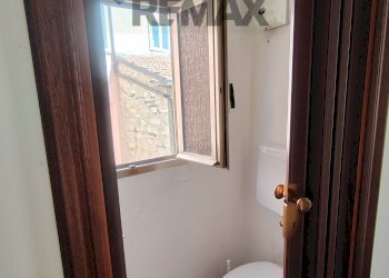 Bagno - Semi-detached house Via Umberto I
 
125-129, Torella del Sannio - photo 12