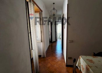Hall / corridoio - Semi-detached house Via Umberto I
 
125-129, Torella del Sannio - photo 16
