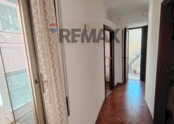 Hall / corridoio - Semi-detached house Via Umberto I
 
125-129, Torella del Sannio - photo 17