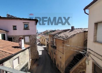 Edificio all\'aperto - Semi-detached house Via Umberto I
 
125-129, Torella del Sannio - photo 20