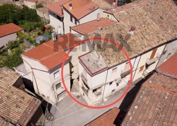 Posizione della mappa - Casa semi indipendente Via Umberto I
 
125-129, Torella del Sannio - foto 31