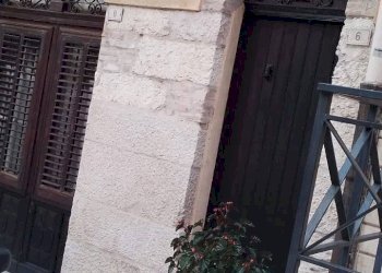 Edificio all\'aperto - Casa indipendente Via Marco MInghetti
 
66-68, San Giuseppe Jato - foto 2