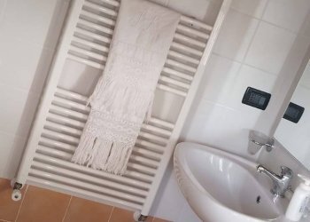 Bagno - Casa indipendente Via Marco MInghetti
 
66-68, San Giuseppe Jato - foto 15