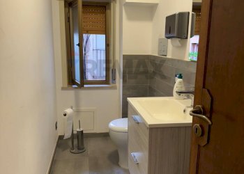 Bagno - Ufficio Via Volturno
 
31, Palermo - foto 18