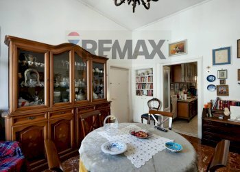 Sala da pranzo - Casa semi indipendente Francesco De Sanctis
 
59, Ostuni - foto 5