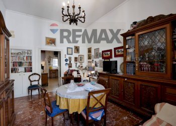 Sala da pranzo - Casa semi indipendente Francesco De Sanctis
 
59, Ostuni - foto 4