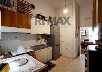 Cucina - Casa semi indipendente Francesco De Sanctis
 
59, Ostuni - foto 7