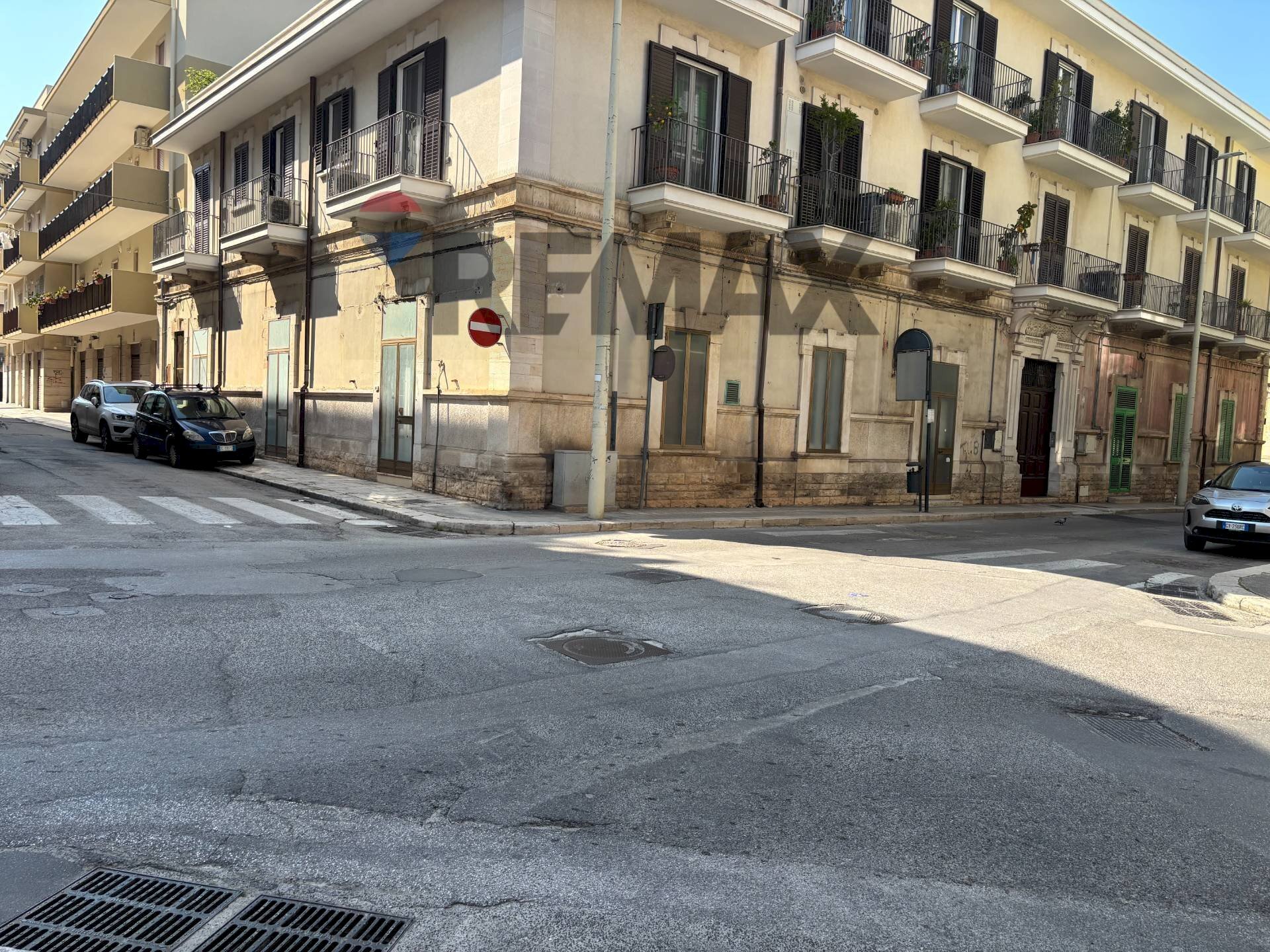 Edificio all\'aperto - Commercial Activity Bitonto
 
95, Giovinazzo - photo 2