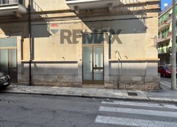 Edificio all\'aperto - Commercial Activity Bitonto
 
95, Giovinazzo - photo 6