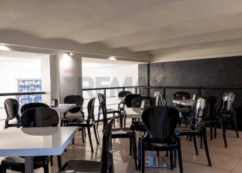 Sala da pranzo - Attività Commerciale Corso Trieste
 
92, Lanciano - foto 11