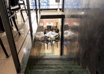 Ricezione / Lobby - Attività Commerciale Corso Trieste
 
92, Lanciano - foto 12