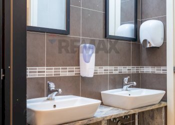 Bagno - Attività Commerciale Corso Trieste
 
92, Lanciano - foto 23