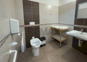 Bagno - Attività Commerciale Corso Trieste
 
92, Lanciano - foto 24