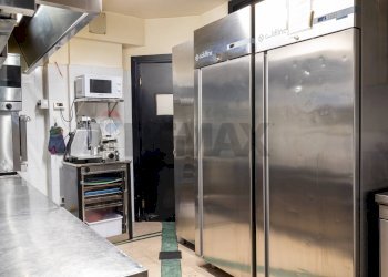 Cucina - Attività Commerciale Corso Trieste
 
92, Lanciano - foto 31