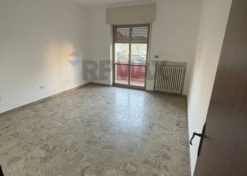 Stanza vuota - Villa Montesilvano - foto 11