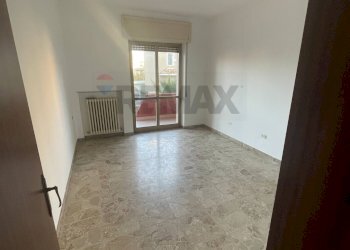 Stanza vuota - Villa Montesilvano - foto 26