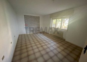 Stanza vuota - Villa Montesilvano - foto 32