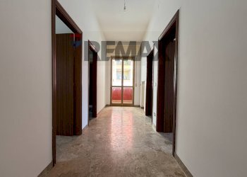 Hall / corridoio - Villa Via Martiri di Via Fani
 
7, Montesilvano - foto 10